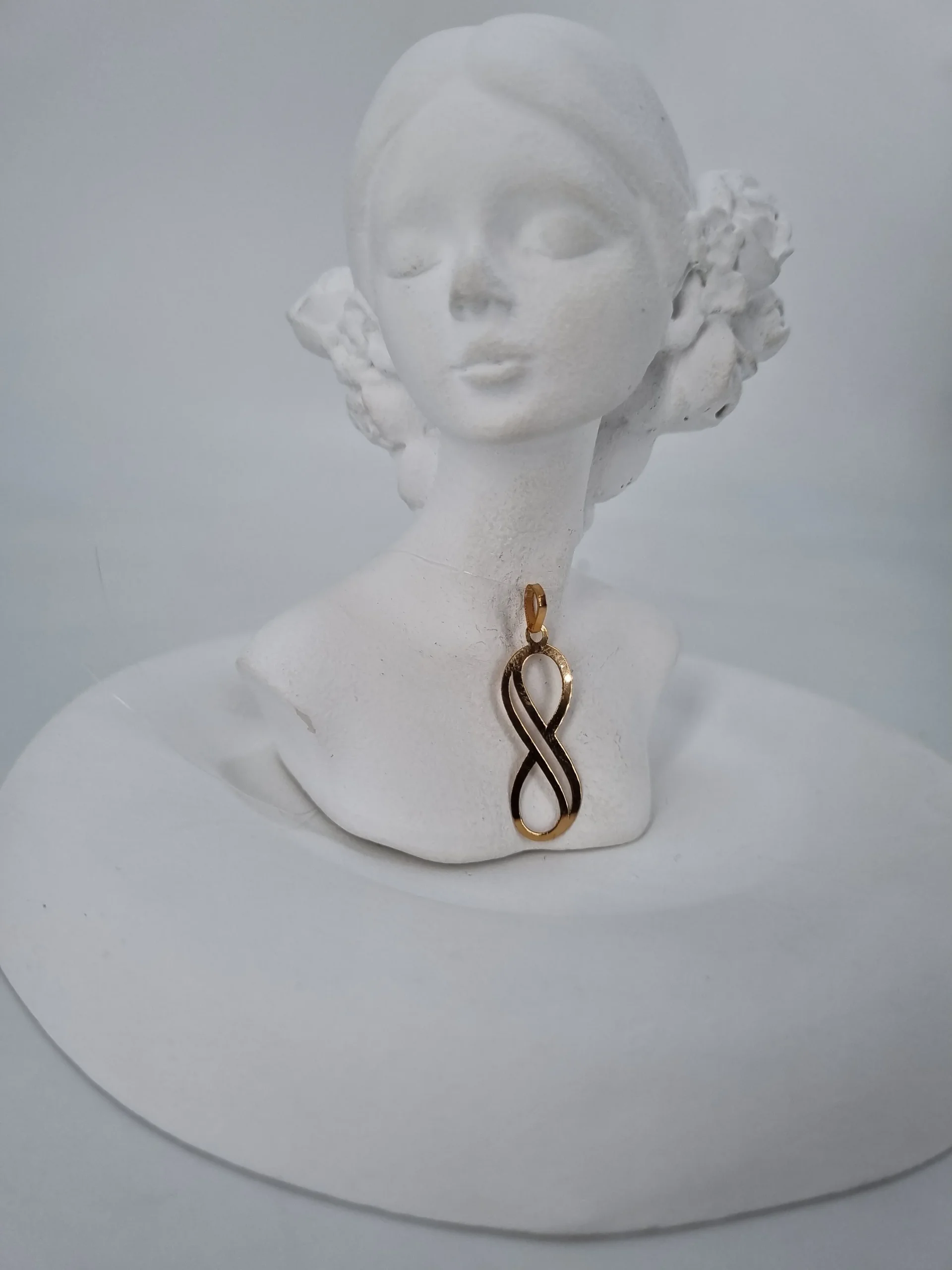 آویز طلای بینهایت