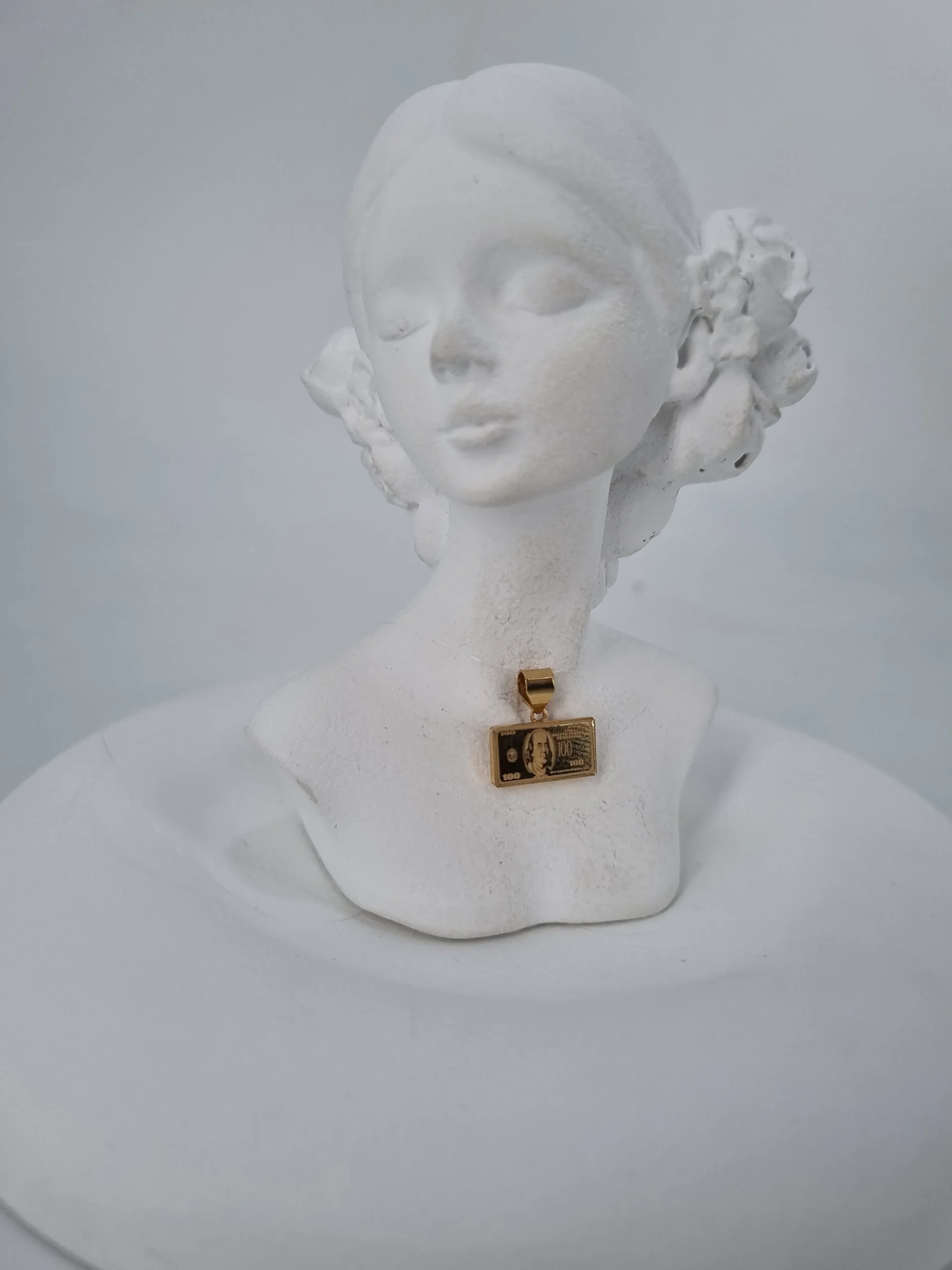 آویز طلای دلار